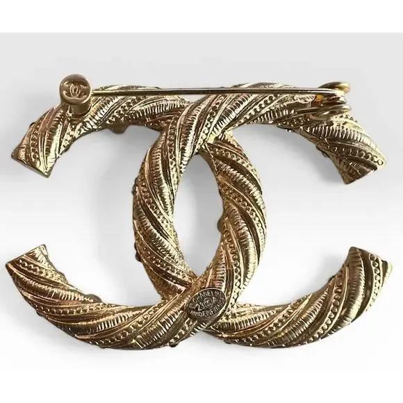 CHANEL Brushed Gold Twisted Crystal and Pearl Brooch 23A (CCXX009) - Picture 7 of 8